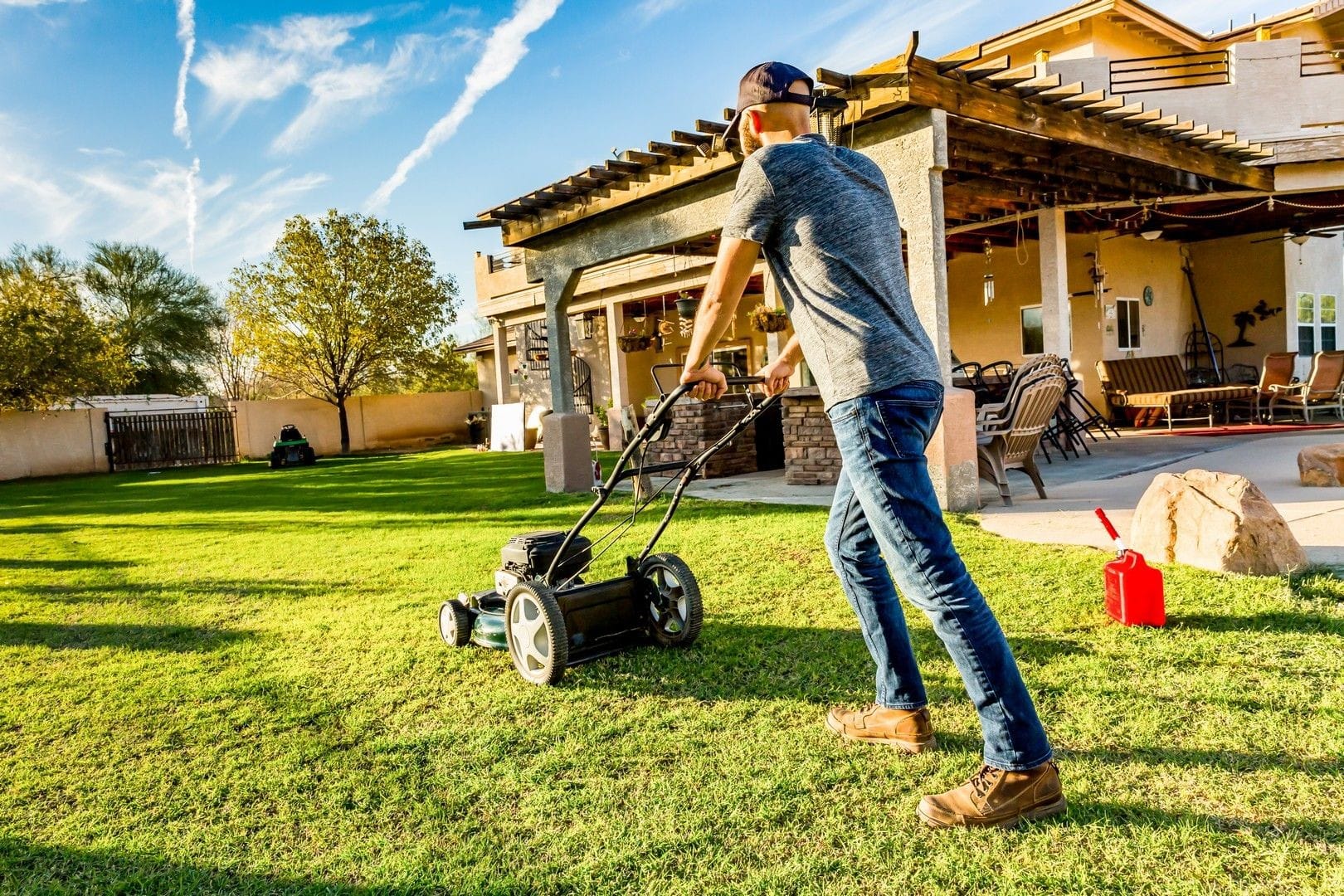 Lawnmower repairs and servicing